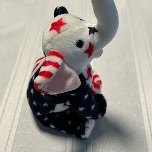 Vintage 2000 Righty Beanie Babies.
